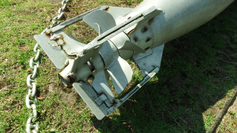 魚雷後部の排気口とプロペラ構造