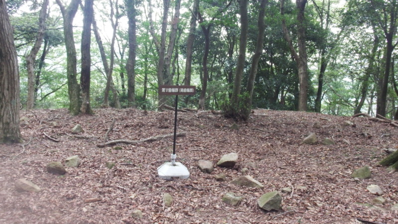 置塩城の通路空間。幅が広く歩きやすい区間