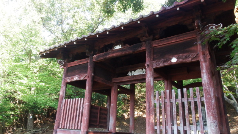 石踏の段(赤門)への横移動路