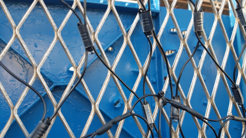 JR三ノ宮駅付近の加納町第1架道橋（線路沿いの橋）